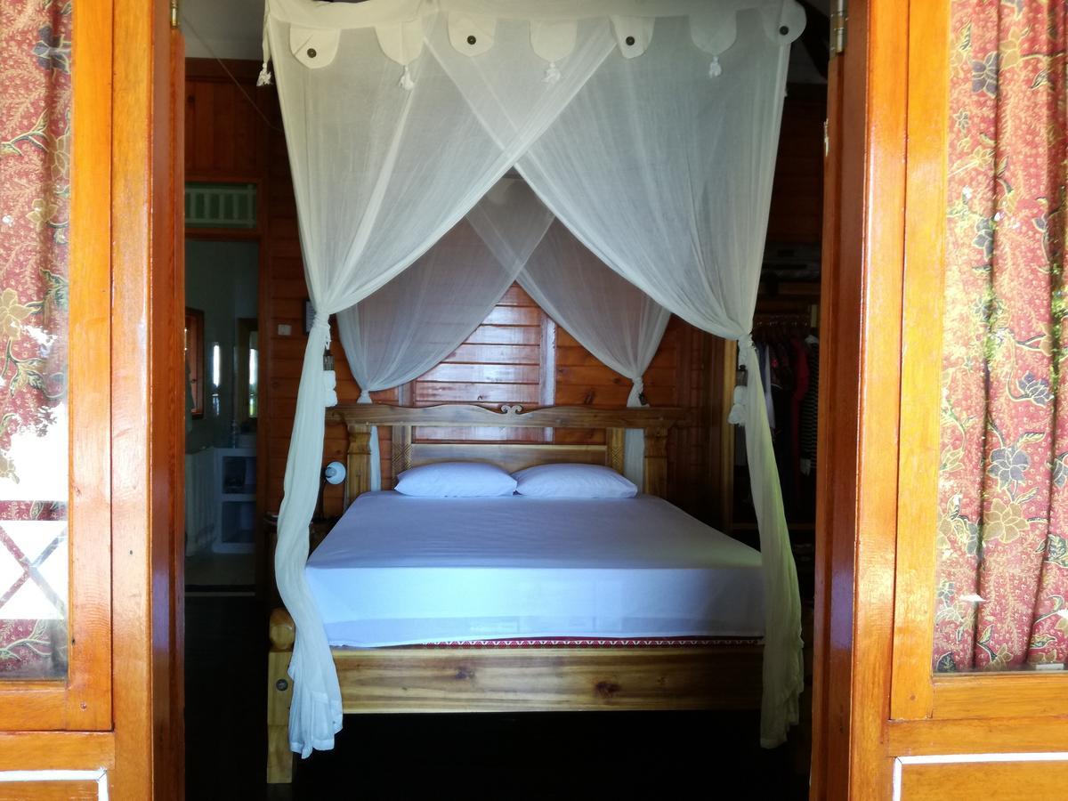 Raja Laut Dive Resort Bunaken Oda fotoğraf